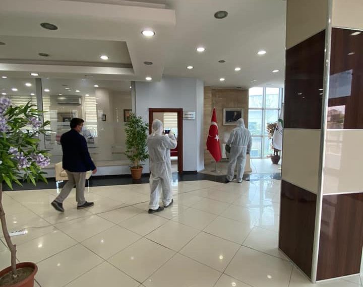 Iğdır Belediye Ekiplerine yapmış olduğu dezenfekte çalışmalarından dolayı teşekkür ederiz‬.