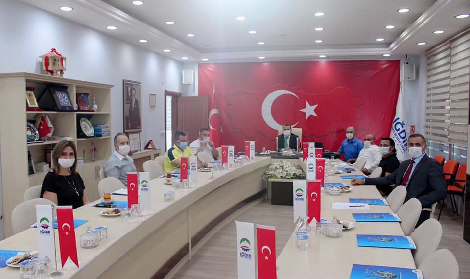 IĞDIR’DA USTA VE KALFALARA DİPLOMA MÜJDESİ