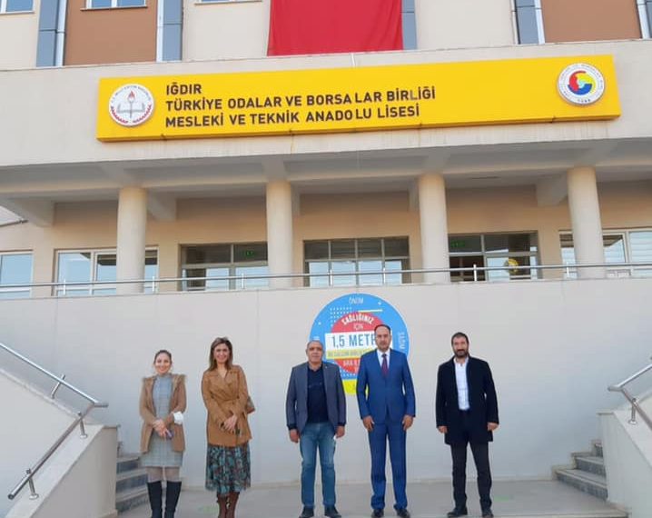 Iğdır TOBB Mesleki ve Teknik Anadolu Lisesine Öğretmenler Günü Nedeniyle Ziyaret