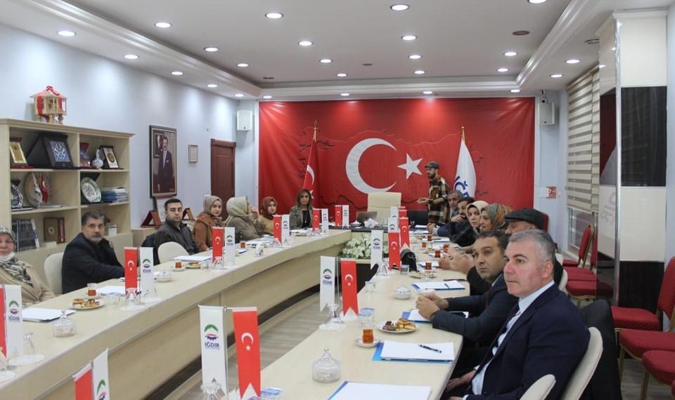 Yönetici eğitimlerimiz başladı.