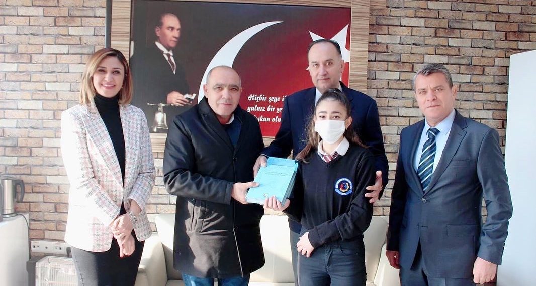 Kütüphanesiz okul kalmasın