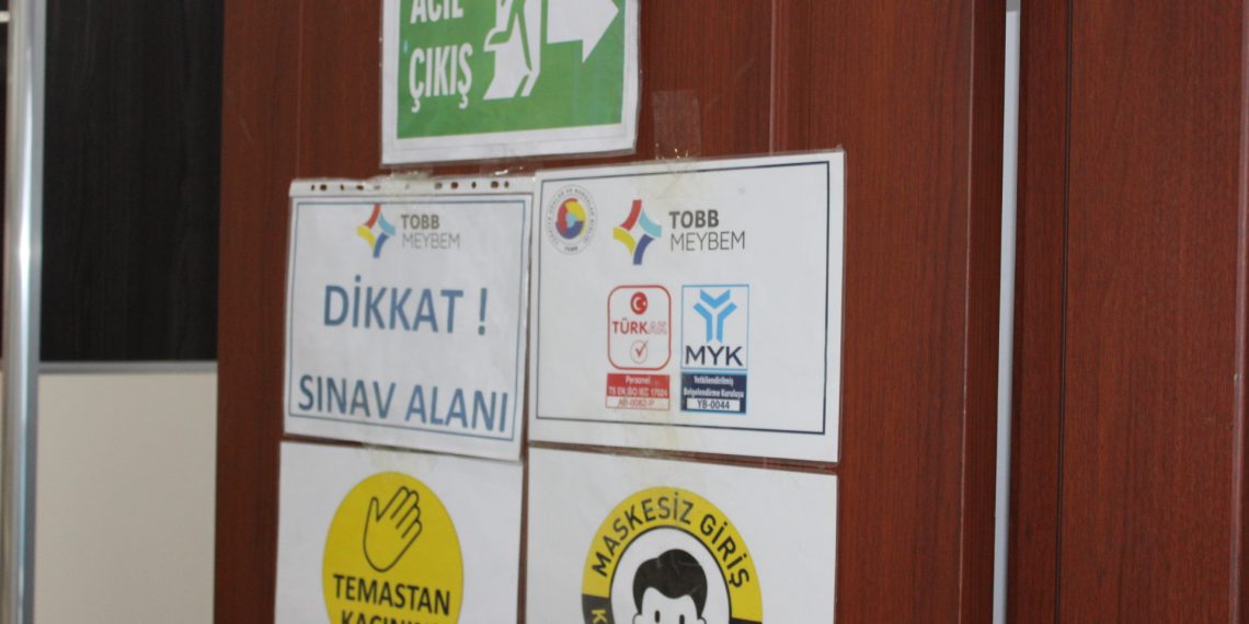 SORUMLU EMLAK DANIŞMANLIĞI SINAVI YAPILDI