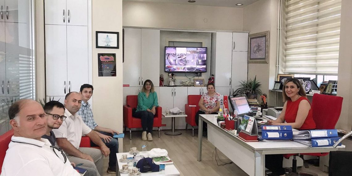 Iğdır Üniversitesi Kalite Koordinatörlük ekibi, dış paydaşları ile olan iletişiminin güçlendirilmesi ve iş birliklerinin arttırılması amacıyla Iğdır ilinde bulunan kurumlara ziyaret gerçekleştiriyor.