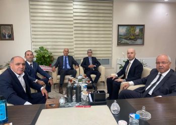 Odamız yönetim kurulu başkanlığına  güven tazeleyerek Yeniden Seçilen Odamız yönetim kurulu başkanı Kamil Arslan ve yönetim kuruluna İlimiz Defterdarı Abdulkadir Büyükfırat ve ekibi Hayırlı  olsun ziyaretinde bulundu