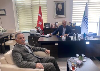 Odamız yönetim kurulu başkanlığına  güven tazeleyerek Yeniden Seçilen Odamız yönetim kurulu başkanı Kamil Arslan ‘a üyemiz Mehmet Yancar Hayırlı  olsun ziyaretinde bulundu