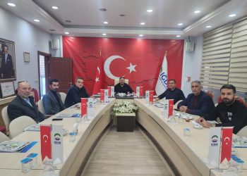 Odamız yönetim kurulu üyesi Uğur Artantaş başkanlığında sürücü kursları sektör toplantısı yapıldı Toplantıda sektör sorunları ve fiyat tarifesi ele alındı