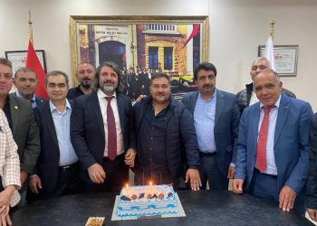 Meclis toplantımız öncesi yönetim kurulu üyemiz Uğur Artantaş ‘ın doğum gününü kutladık