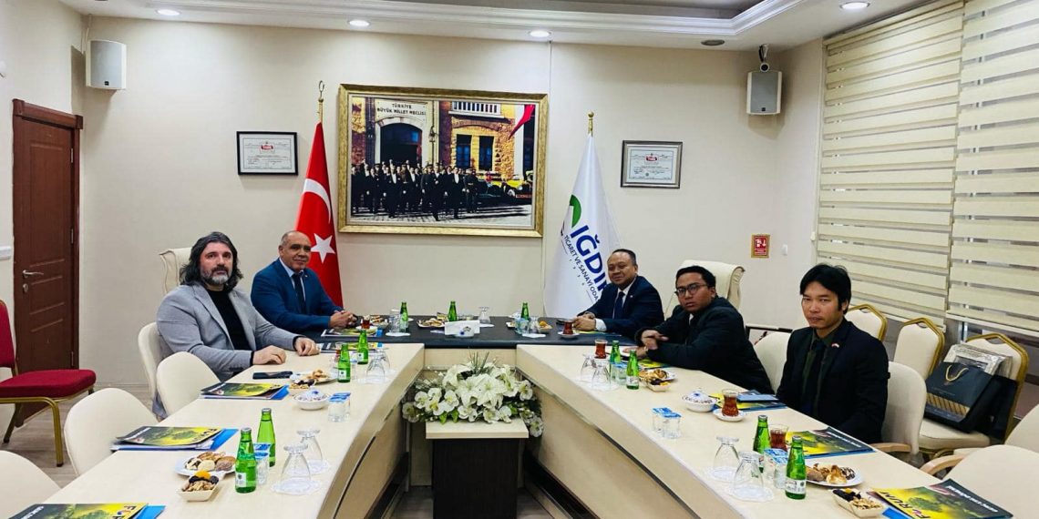 Endonezya Türkiye Büyükelçisinden Odamıza Ziyaret.