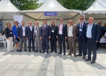 TOBB HİZMET ŞEREF BELGESİ PLAKET TAKDİM TÖRENİNE KATILDIK.