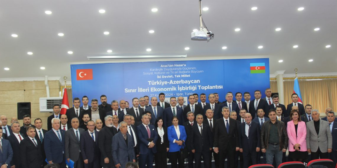 Türkiye Azerbaycan Sınır İlleri Ekonomik İşbirliği Toplantısı’nın ilki Iğdır’da yapıldı.