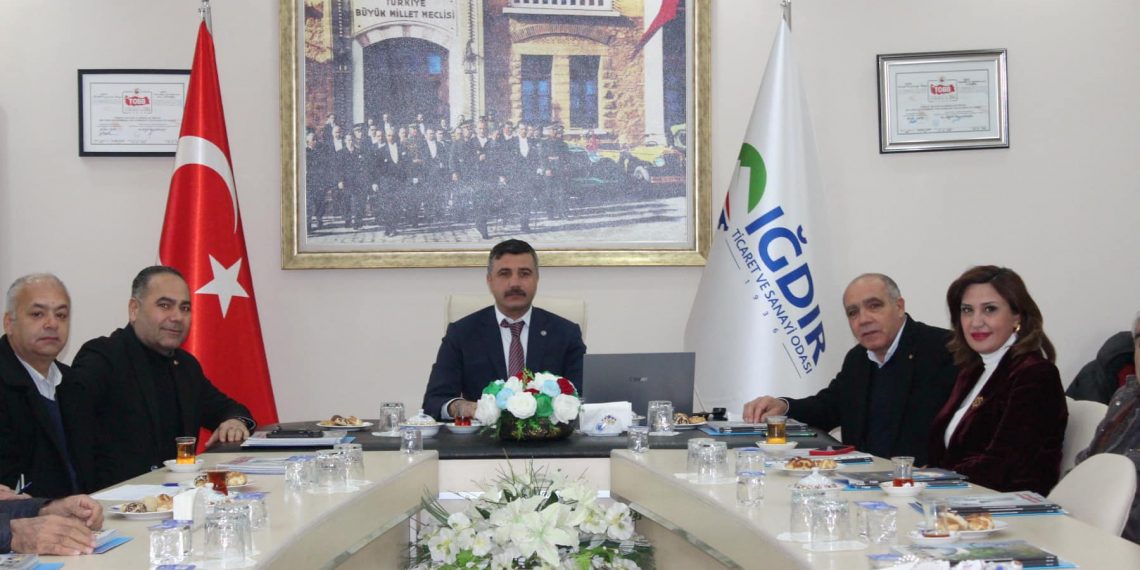 Odamız evsahipliğinde Ticaret İl müdürlüğü organizasyonunda Sınır Ticareti mevzuat toplantısı yapıldı.Ticaret il Müdürü Mücahit Yalçın tarafından yapılan sunumda sınır ticareti hakkında genel bir bilgilendirme yapıldı